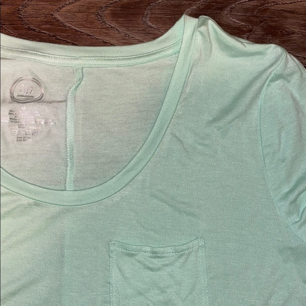 💙EUC Maurices 24/7 Pocket Tee 💙